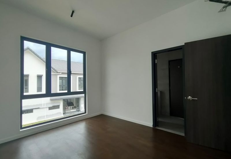 Serenia Aqila @ Serenia City