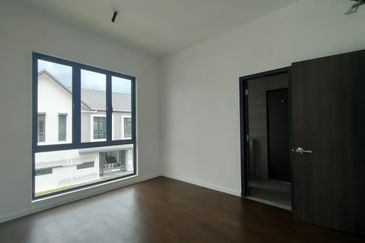 Serenia Aqila @ Serenia City