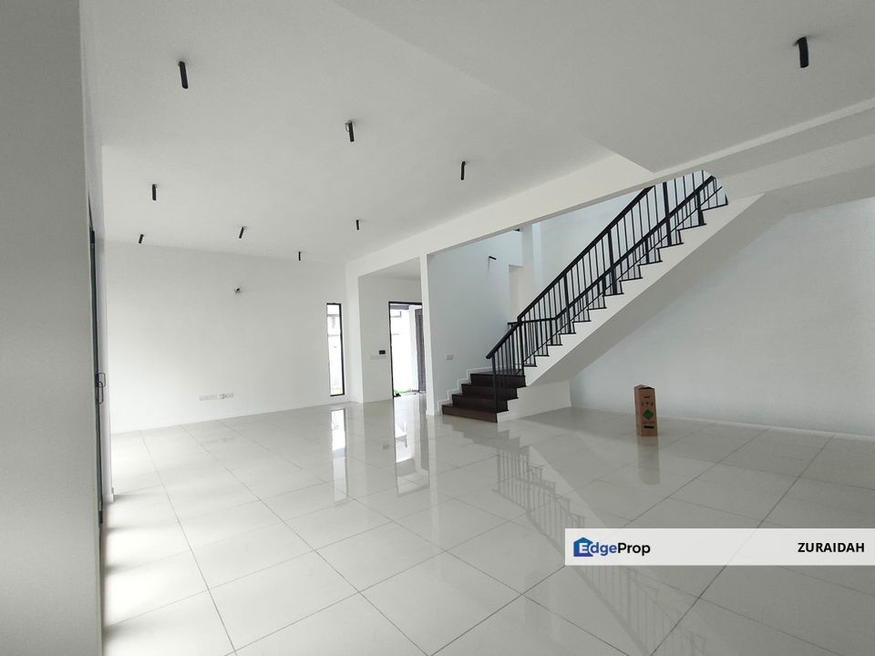 4,133 SQ FT! BRAND NEW! 2 Storey Semi D Serenia Aqila @ Serenia City, Sepang, Selangor, Sepang