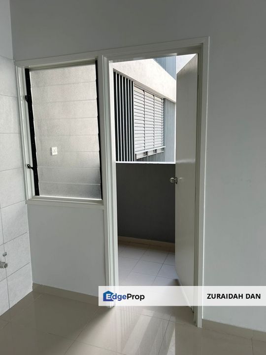 1,754 SQ FT! 4R4B! Penthouse @ Amani Residences, Bandar Puteri Puchong, Puchong, Selangor, Puchong