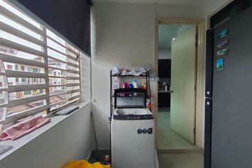 Avenue 2, Lake Valley