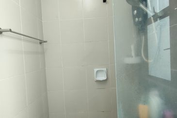 Avenue 2, Lake Valley