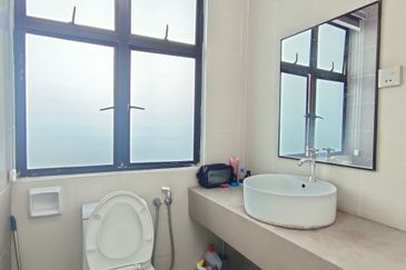 Avenue 2, Lake Valley