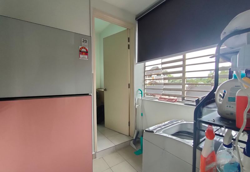 Avenue 2, Lake Valley