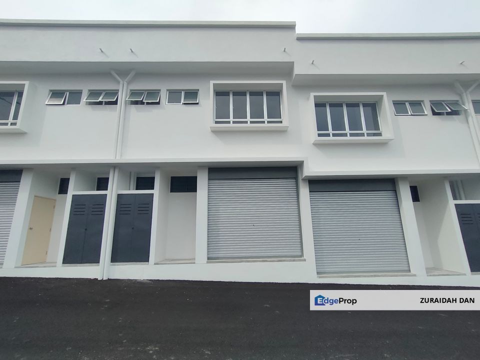 20 x 75! GROUND FLOOR! 2 Storey Shoplot @ Kajang East Avenue 2, Semenyih, Selangor, Semenyih