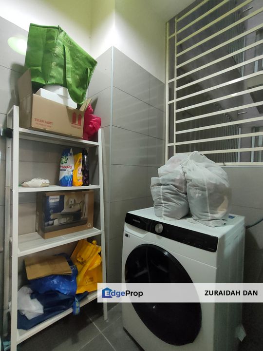 1,050 SQ FT! Lake Vista Residence, Bandar Tun Hussein Onn, Cheras, Selangor, Cheras