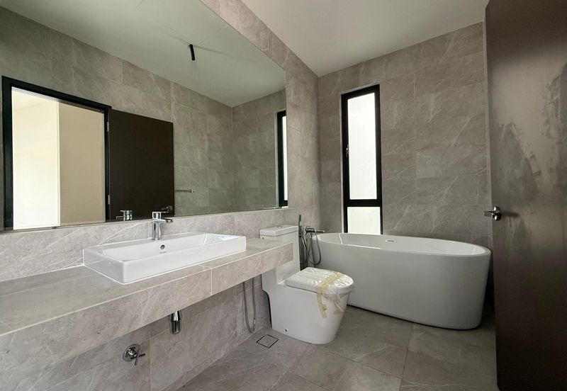 Serenia Aqila @ Serenia City