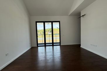 Serenia Aqila @ Serenia City