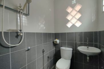 Taman Tasik Semenyih (Lake Residence)