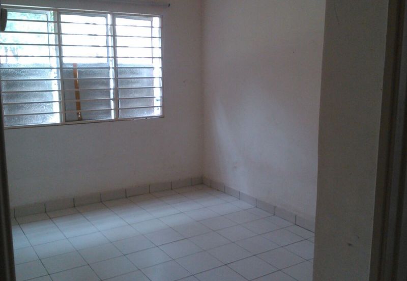 Apartment Teratai, Taman Sutera