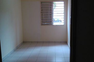 Apartment Teratai, Taman Sutera