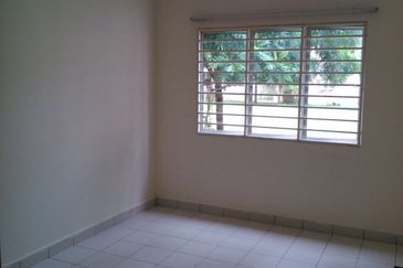 Apartment Teratai, Taman Sutera