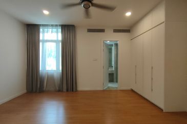 Kenny Hills Residence