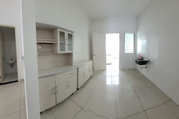 Cradleton @ Eco Majestic