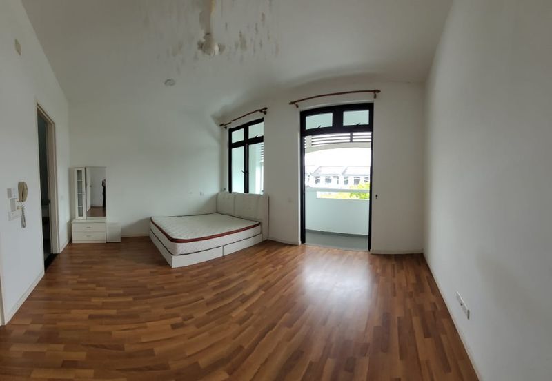 Cradleton @ Eco Majestic