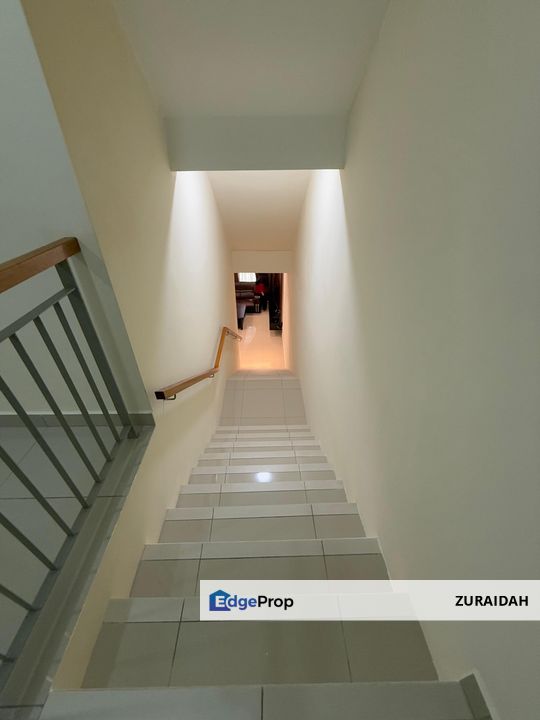 (FULLY FURNISHED) End Lot & Lower Unit! Crescent Park Townhouse, Bandar Bukit Mahkota, Selangor, Bangi