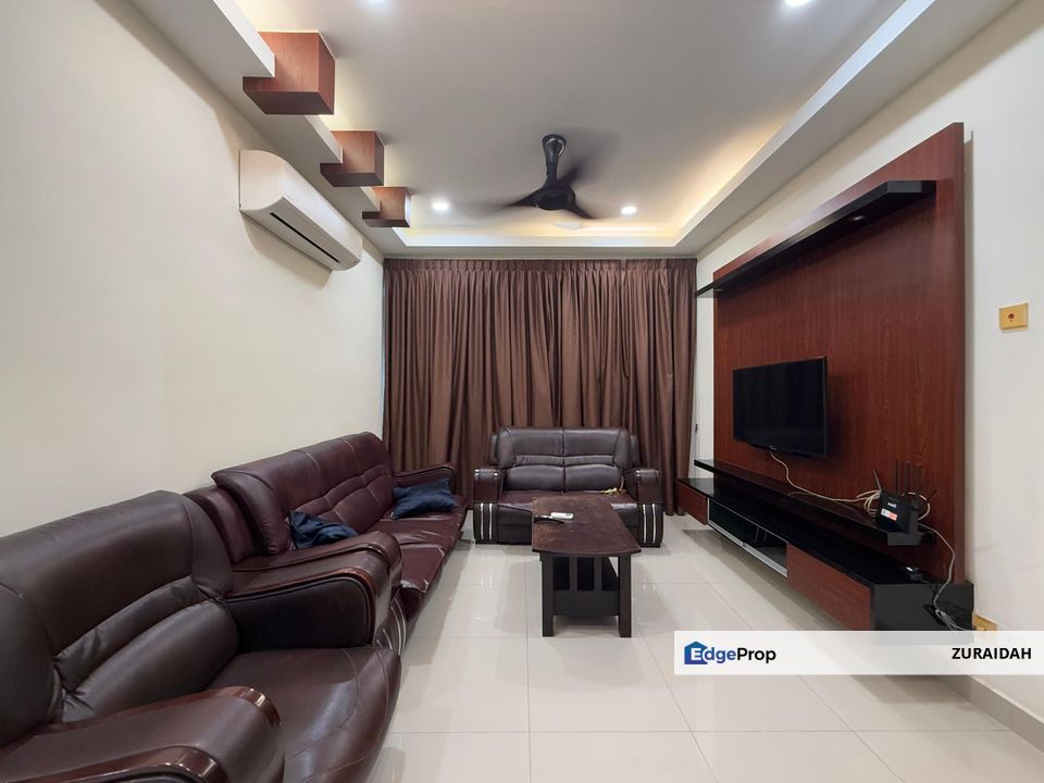 (FULLY FURNISHED) End Lot & Lower Unit! Crescent Park Townhouse, Bandar Bukit Mahkota, Selangor, Bangi