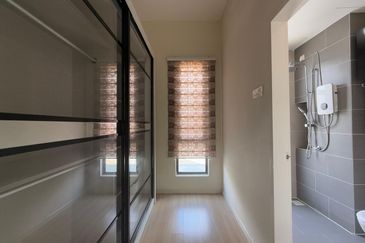 Crescent Park Townvilla