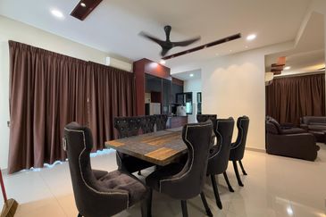 Crescent Park Townvilla