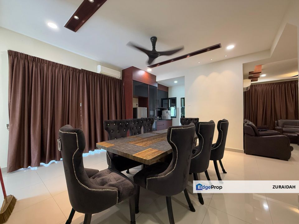 (FULLY FURNISHED) End Lot & Lower Unit! Crescent Park Townhouse, Bandar Bukit Mahkota, Selangor, Bangi