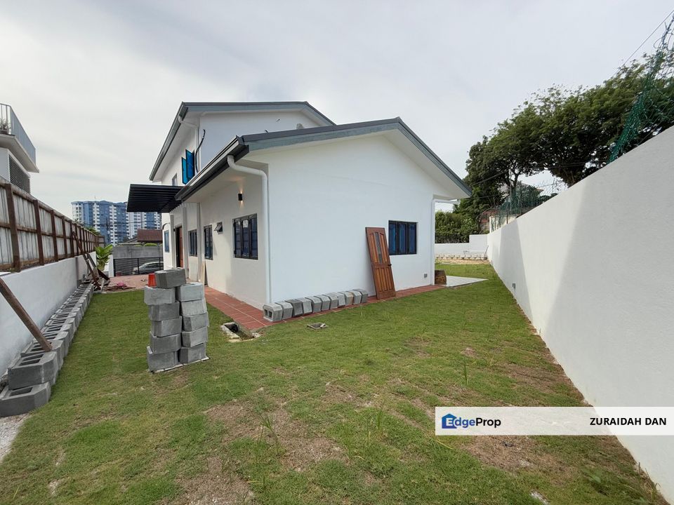 (NEWLY RENOVATED) 2 Storey Bungalow Corner Lot @ SS1, Kampung Tunku, Petaling Jaya, Selangor, Petaling Jaya