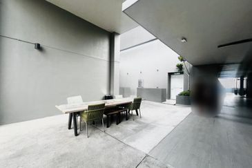 Emerald 9 Condominium