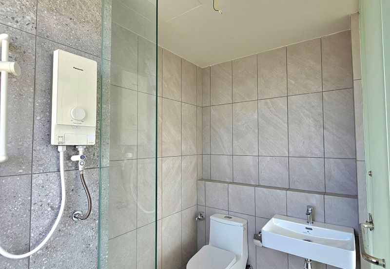 Emerald 9 Condominium