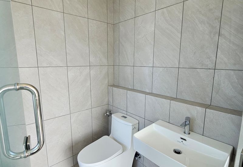 Emerald 9 Condominium