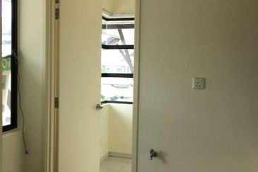 Avenue 2, Lake Valley