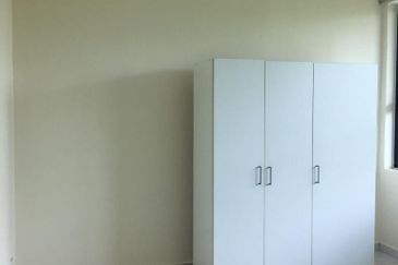 Avenue 2, Lake Valley