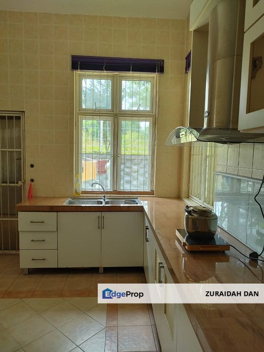 (8,000 SQ FT) 1.5 Storey Bungalow @ Bandar Tasik Kesuma, Beranang/Semenyih, Selangor, Semenyih