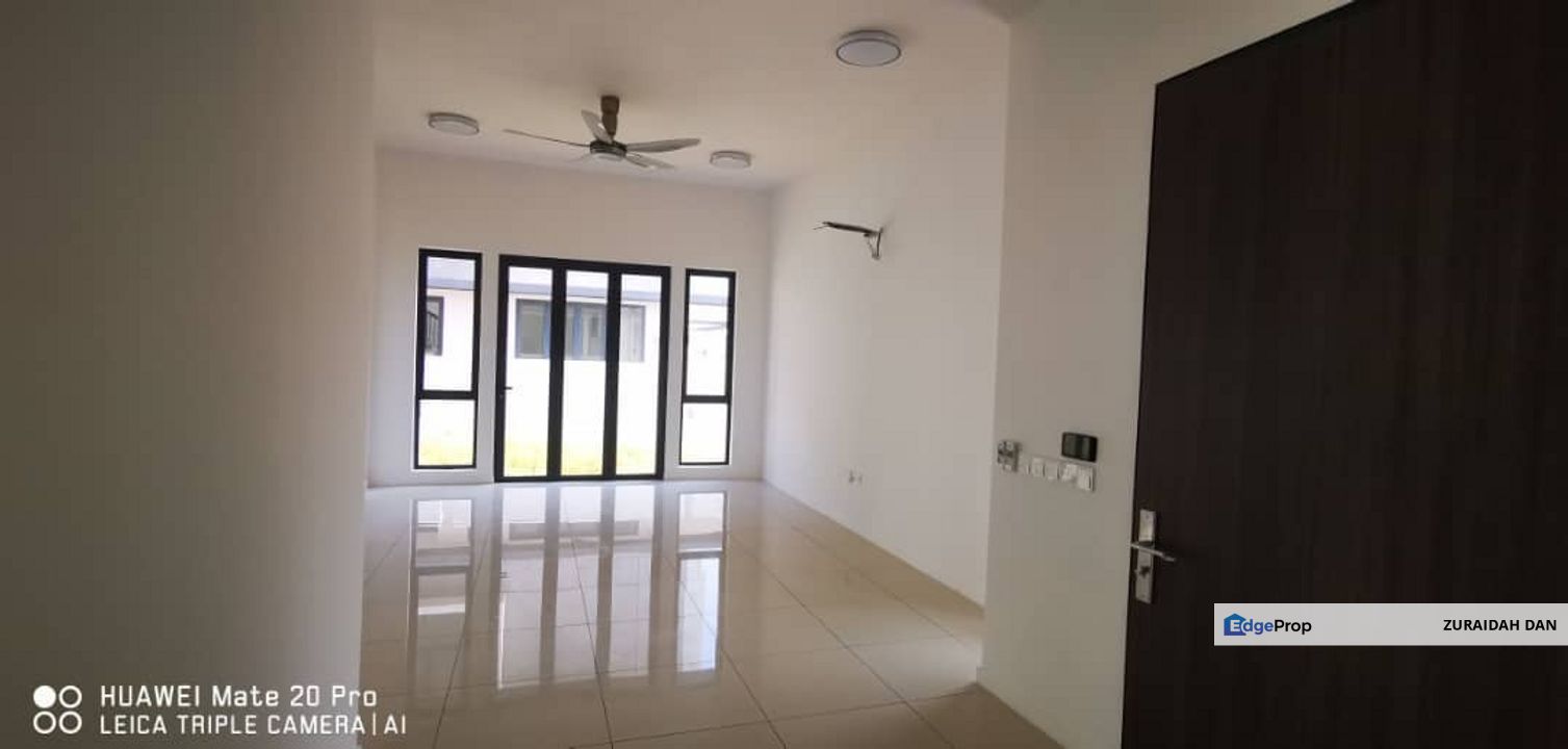 FACING OPEN! BRAND NEW! 2 Storey Semi D Serenia Aqila @ Serenia City, Sepang, Selangor, Sepang