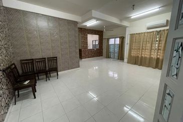 Taman Tasik Semenyih (Lake Residence)