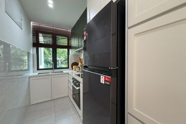 SPECIAL PRICE! NEW PHASE! Upper Unit Townvilla @ Semenyih