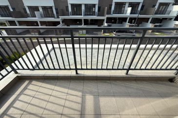 FREE SPA & LOAN LEGAL FEE! 4R4B! Fully Extended 2 Storey Terrace @ Semenyih