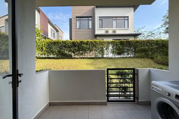 FREE SPA & LOAN LEGAL FEE! 4R4B! Fully Extended 2 Storey Terrace @ Semenyih