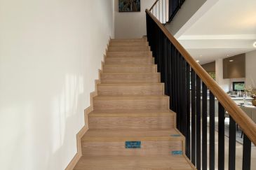 FREE SPA & LOAN LEGAL FEE! 4R4B! Fully Extended 2 Storey Terrace @ Semenyih