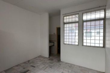 Taman Tasik Semenyih (Lake Residence)