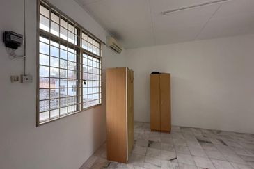 Taman Tasik Semenyih (Lake Residence)