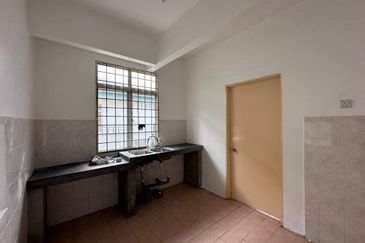 Taman Tasik Semenyih (Lake Residence)