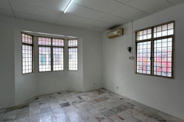 Taman Tasik Semenyih (Lake Residence)