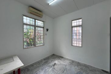 Taman Tasik Semenyih (Lake Residence)