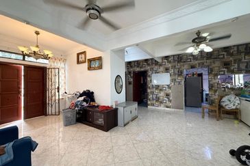 Taman Tasik Semenyih (Lake Residence)