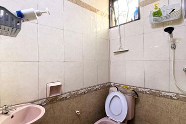 Taman Tasik Semenyih (Lake Residence)