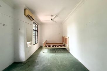 Taman Tasik Semenyih (Lake Residence)