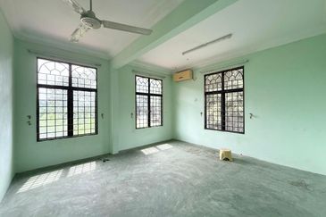 Taman Tasik Semenyih (Lake Residence)