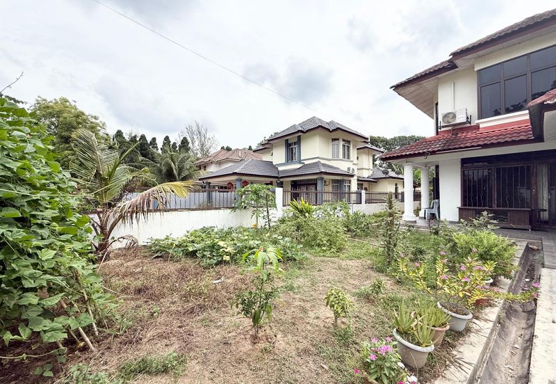 Taman Tasik Semenyih (Lake Residence)