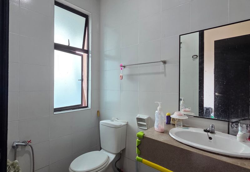 Avenue 2, Lake Valley