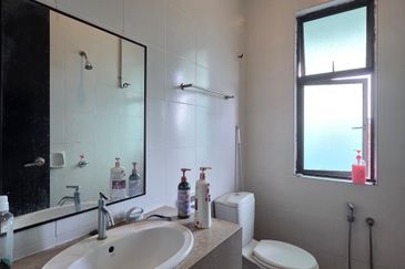 Avenue 2, Lake Valley