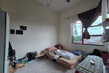 Avenue 2, Lake Valley